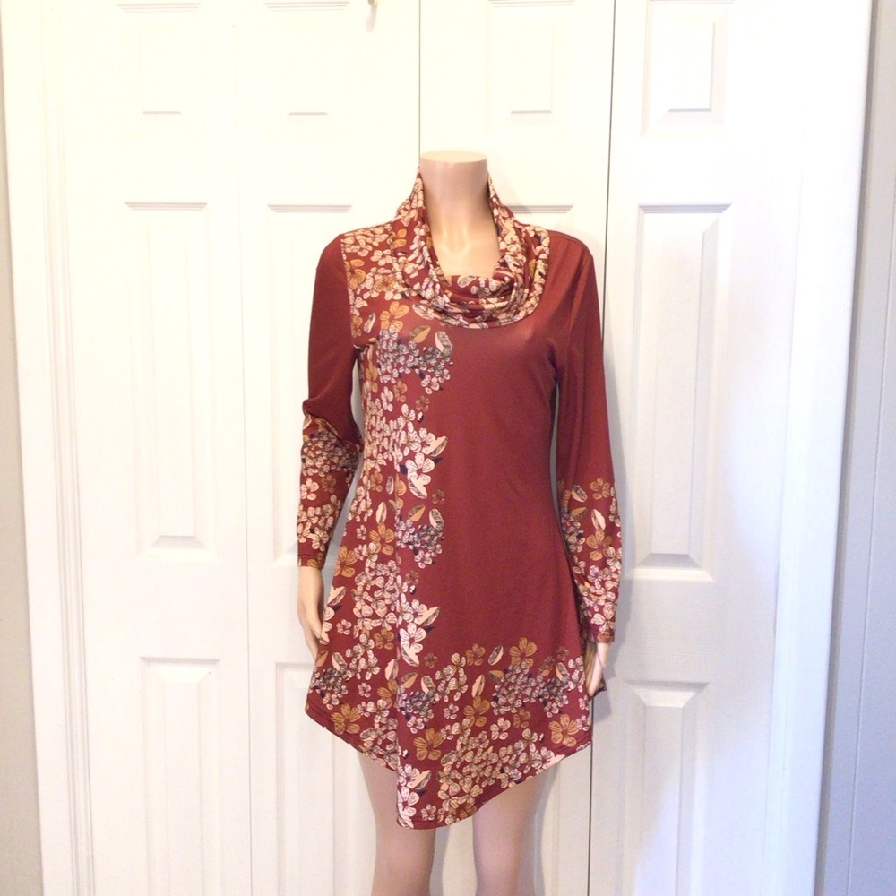 NWOT Lily by Firmiana Womens Rust Orange Floral Cowl Neck Tunic Top Size Medium